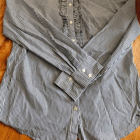 Vineyard Vines Ruffled Cotton Blouse - Picture 3 of 3